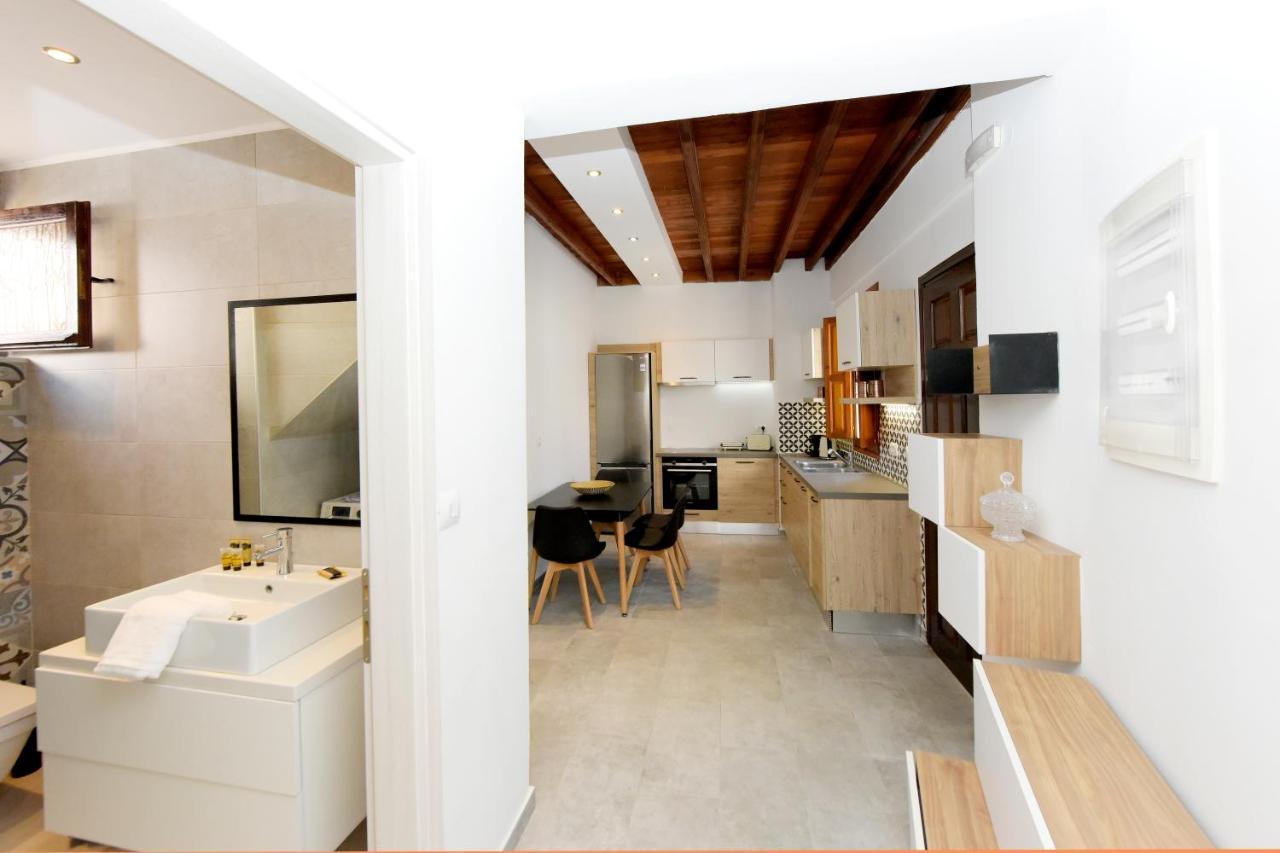 Pera Houses 2-Bedroom In The Center Of Lindos Eksteriør billede