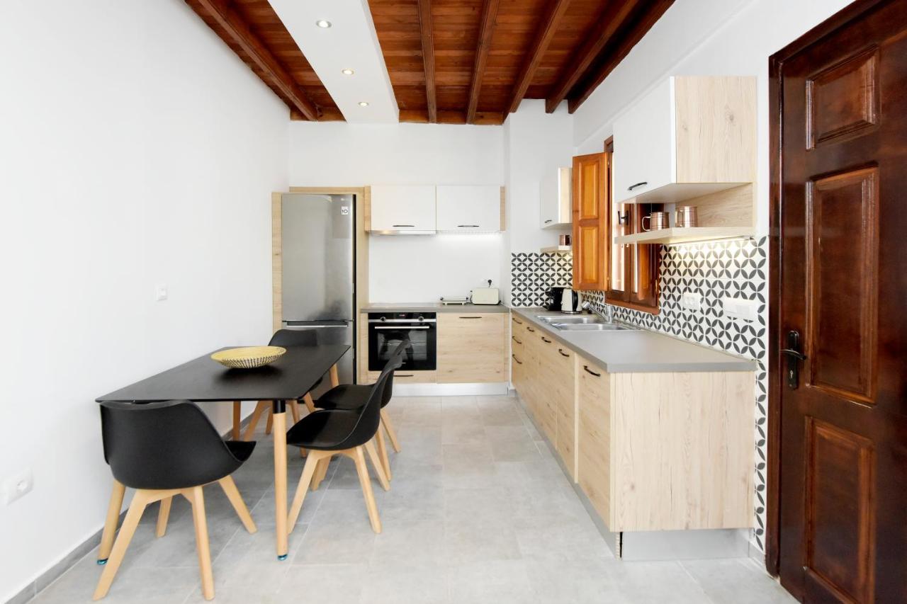 Pera Houses 2-Bedroom In The Center Of Lindos Eksteriør billede